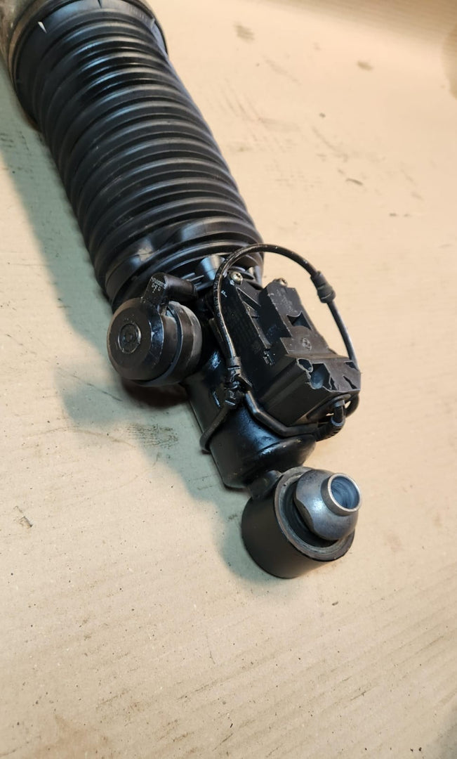 2013 BMW 750Li 7 Series F01 F02 F03 F04 Air Suspension Strut 6858813 OEM