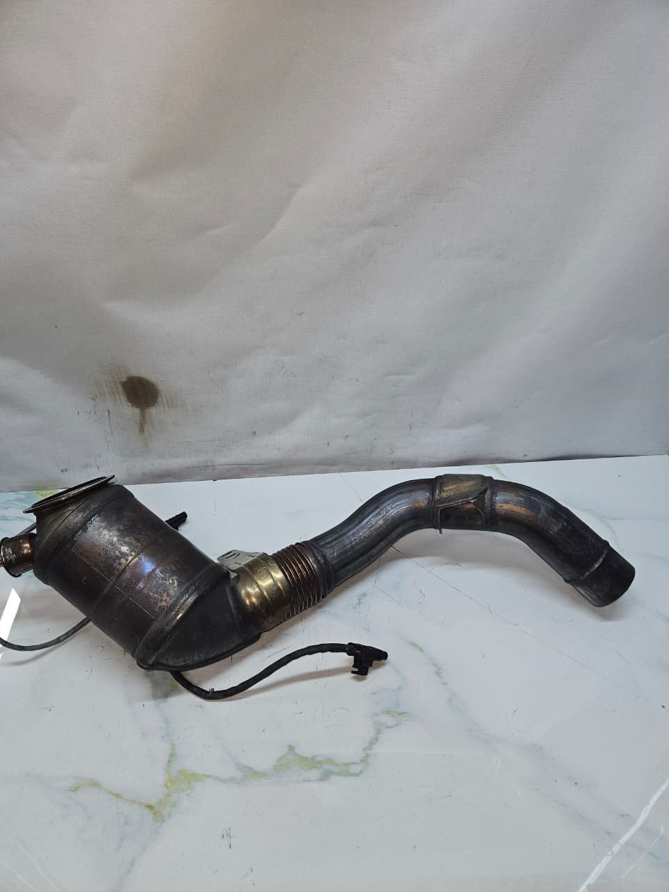 2013-15 BMW 6 Gran Coupe F06 750Li N63 B44 B engine Catalytic Converter 7645441