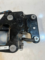 Load image into Gallery viewer, 2012 BMW X5 E70 X6 E71 Air Suspension Compressor PUMP 6859714 OEM