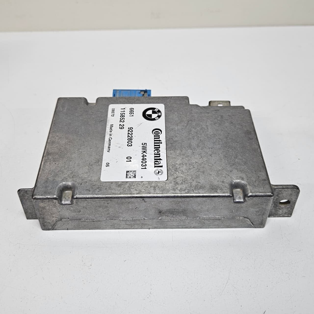 OEM BMW 7 Series F01 F02 F03 F04 Camera Control Module 9222803