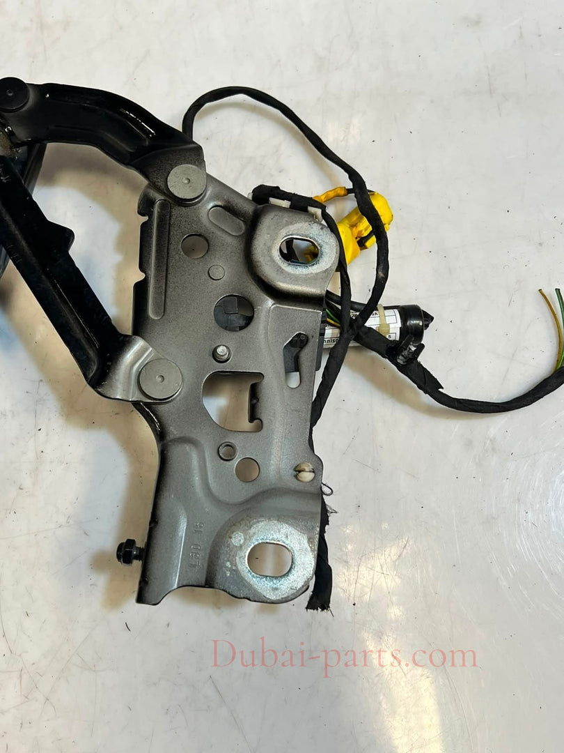 2018 BMW 7 5 Series G30 G31 ENGINE BONNET Hood Hinge PASSENGER SIDE 7347407 OEM