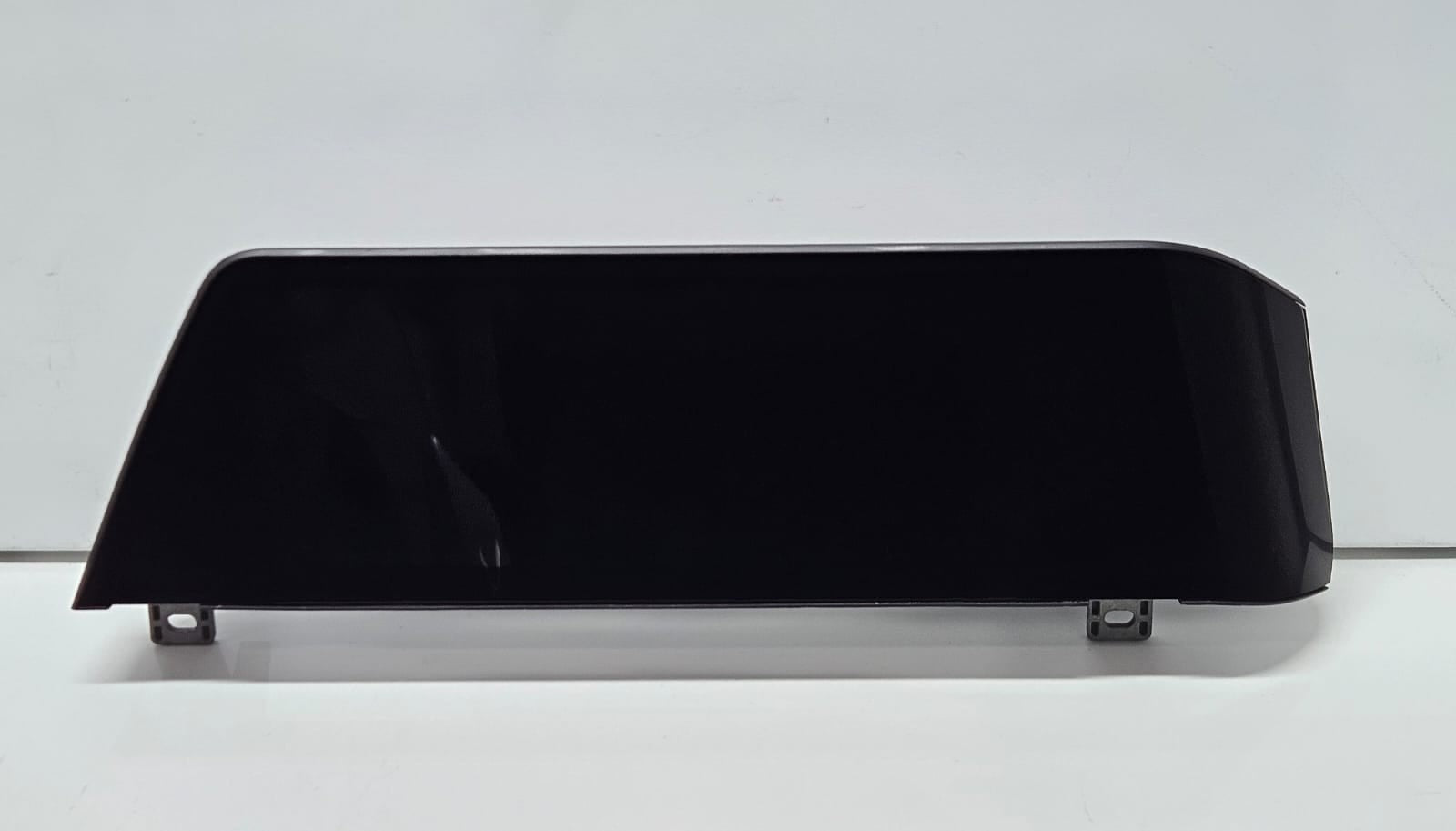 8798744-2019 BMW 330i G20 RHD Central Information Display Screen OEM