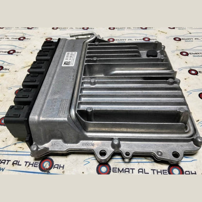 2016-2018 BMW 750 G12 750XI N63 Engine Control Module 8678936