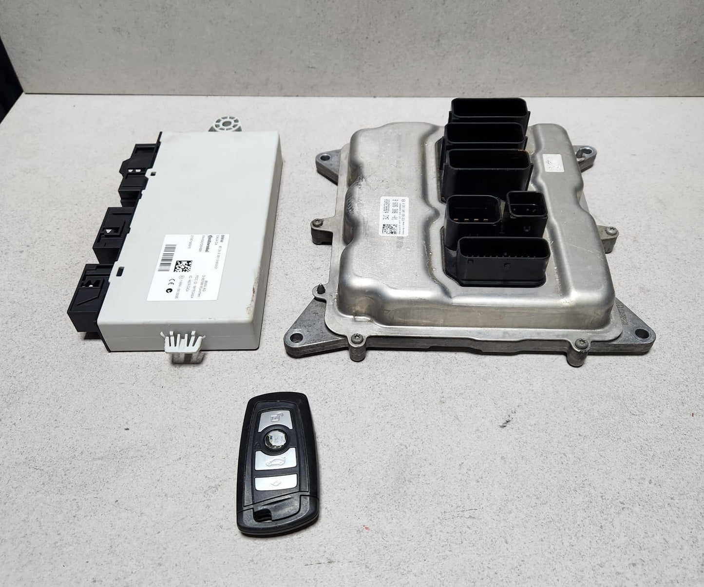 2012-2017 BMW 320i F10 F25 F30 N20 Engine Control Unit DME ECU Set 8606306 OEM