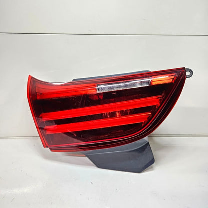 7306167-2014-2017 BMW5 Series F07 550i GT xDrive Rear Light in Trunk Lid Left 