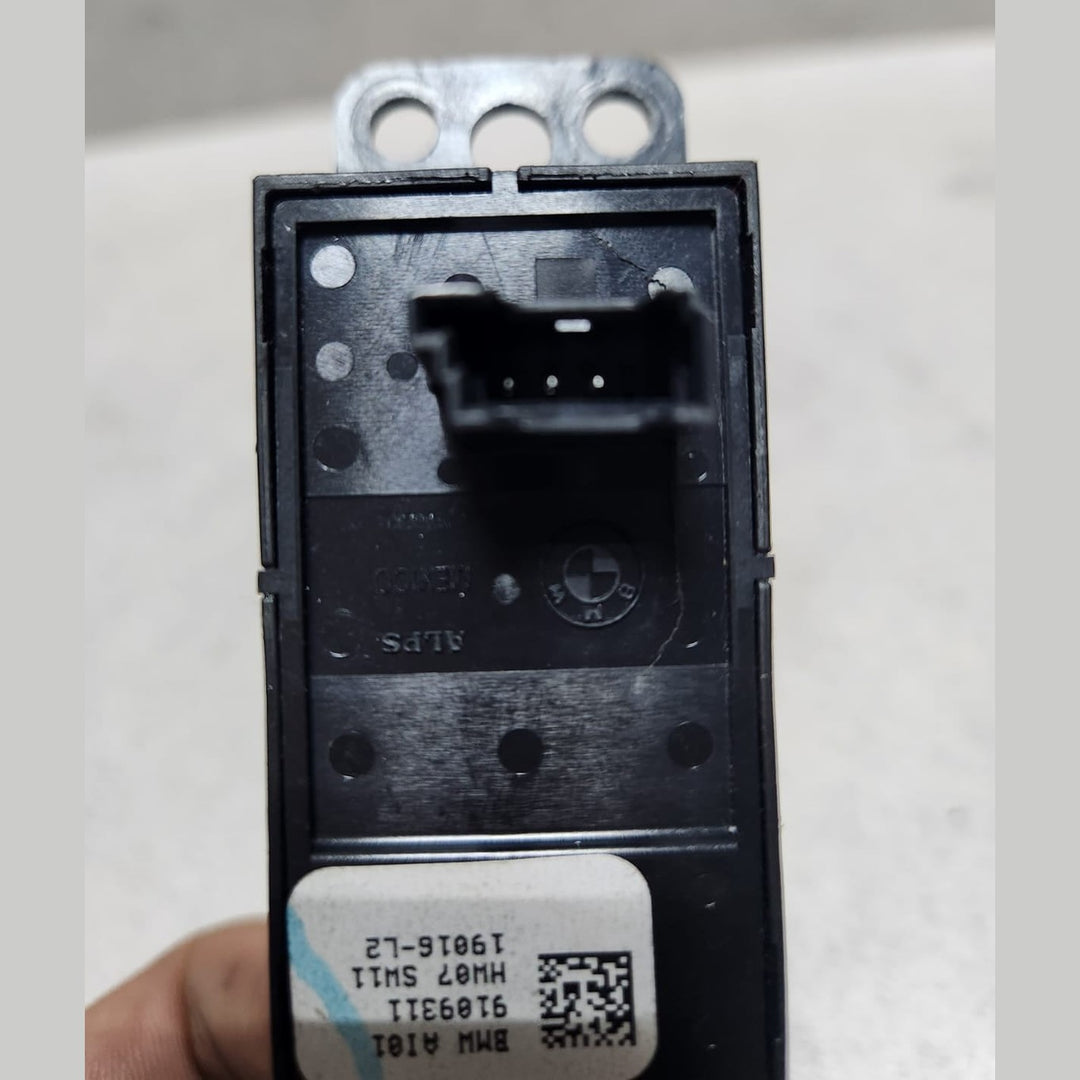 2017 BMW X3 Parking Brake Switch 9109311 5 Series 6 Series X3 and X4