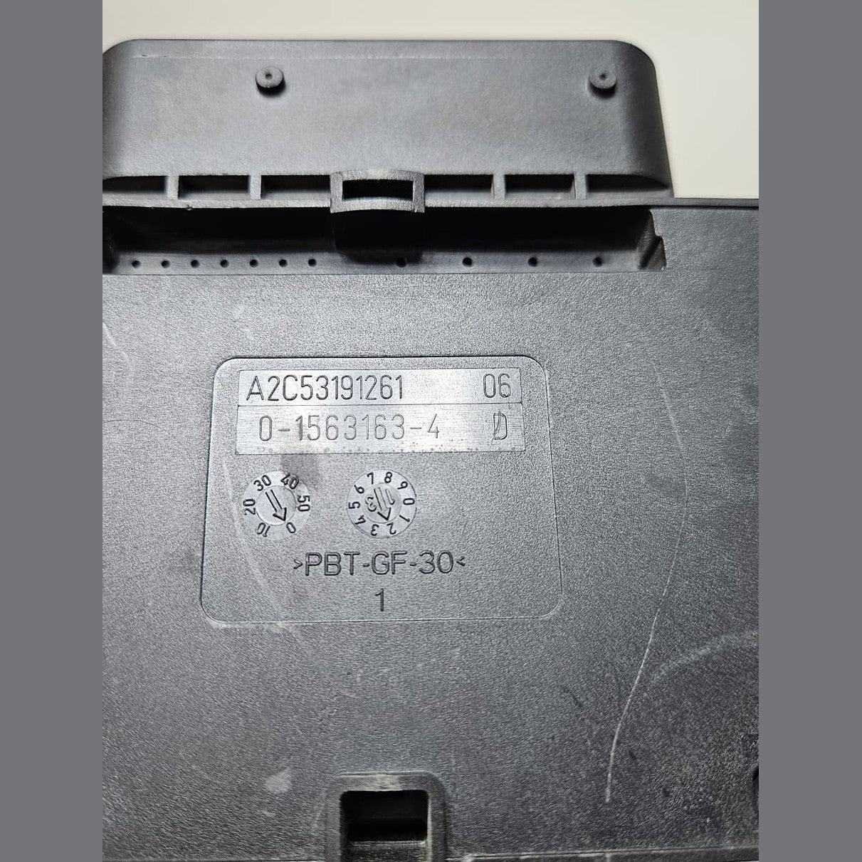 OEM BMW F10 F11 F06 X3 X4 EMF PARKING BRAKE CONTROL UNIT 6858017