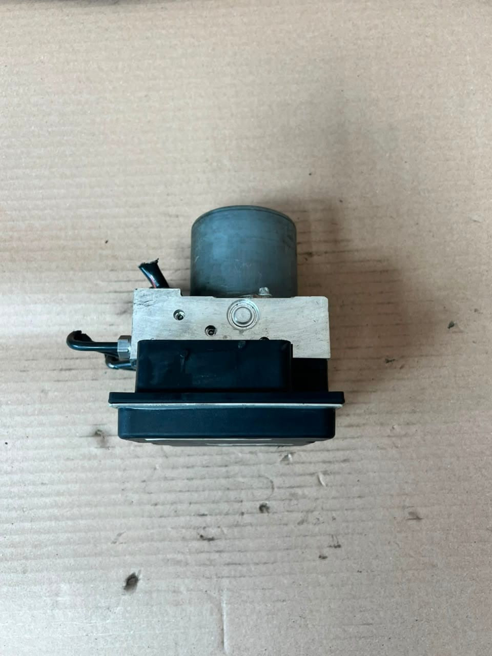 2004-2008 BMW X3 E83 ABS ANTI LOCK Pump Control Module 3414641 OEM