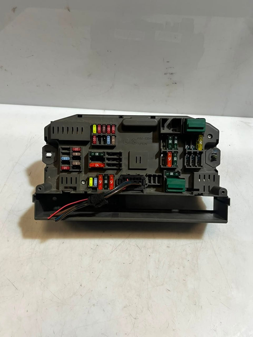2007-2013 BMW X5 E70 and X6 E71 Power Distribution Fuse Box 9145115 OEM