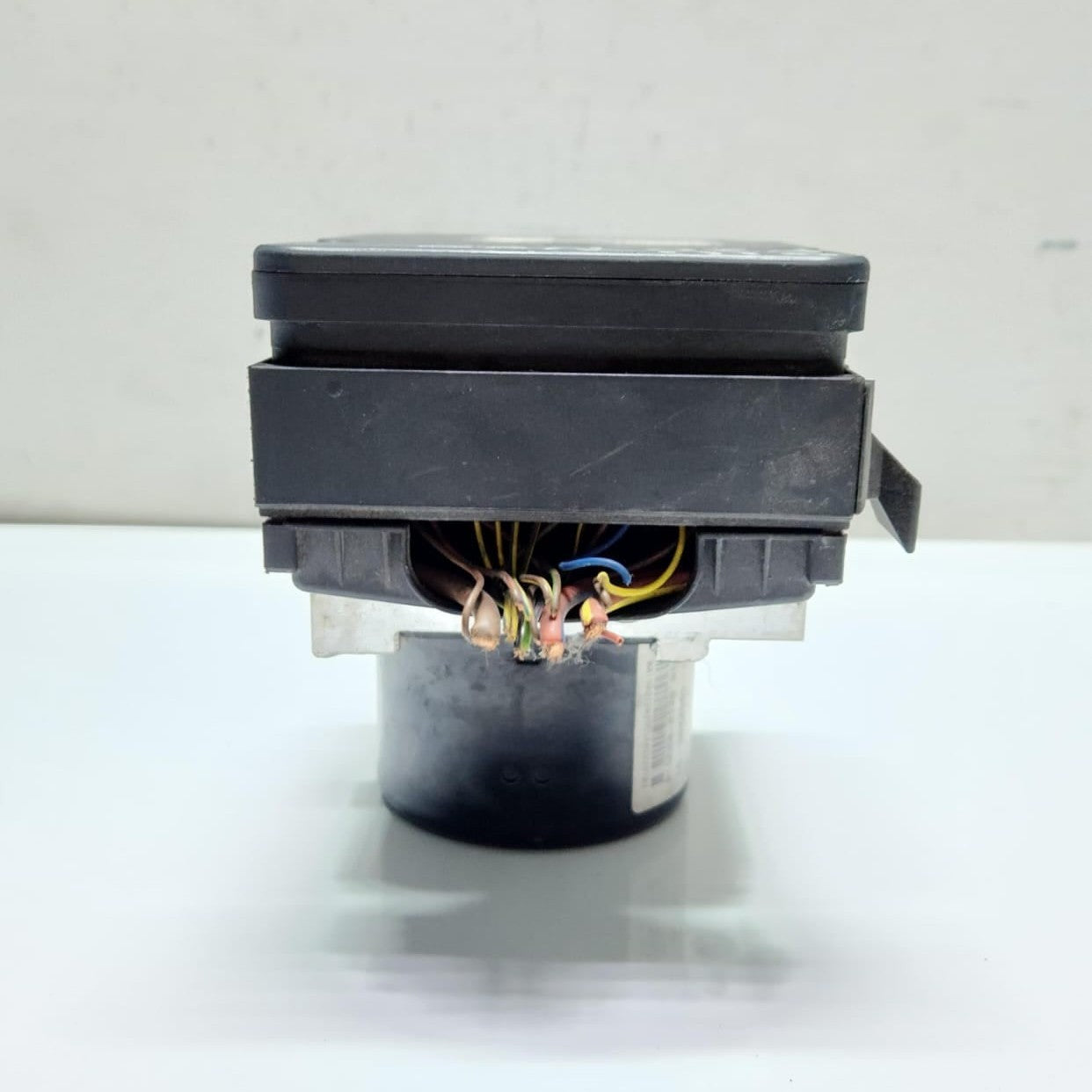 2012-2016 BMW 328i ABS Pump Control Module 6862247 1, 2 and 3 Series OEM 