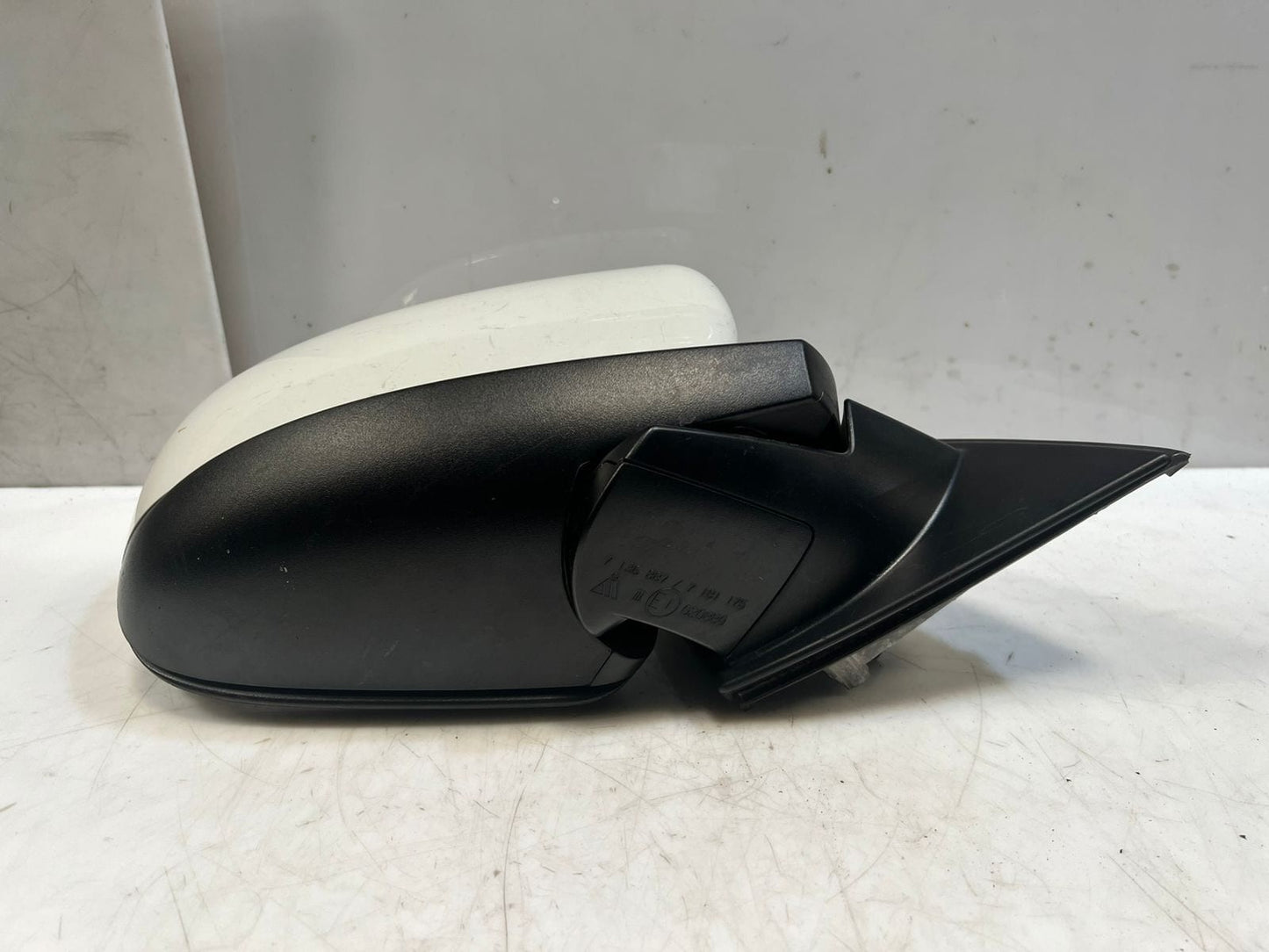 2006-2013 BMW X5 E70 Right Side Mirror Housing 2607094 7136887 7181175 OEM