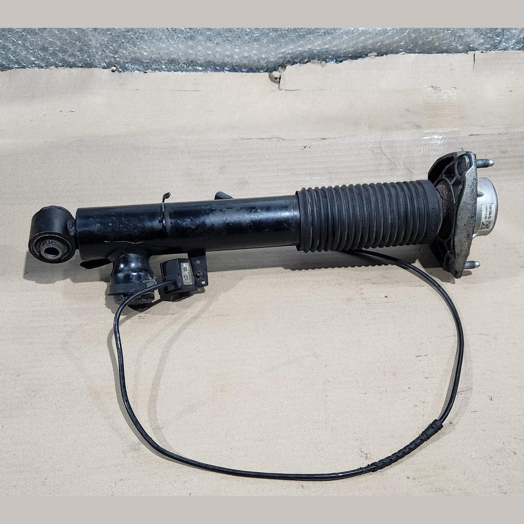 2013-2018 BMW X5 Rear Shock Absorber 6875089 X5 F15 F85 and X6 F16