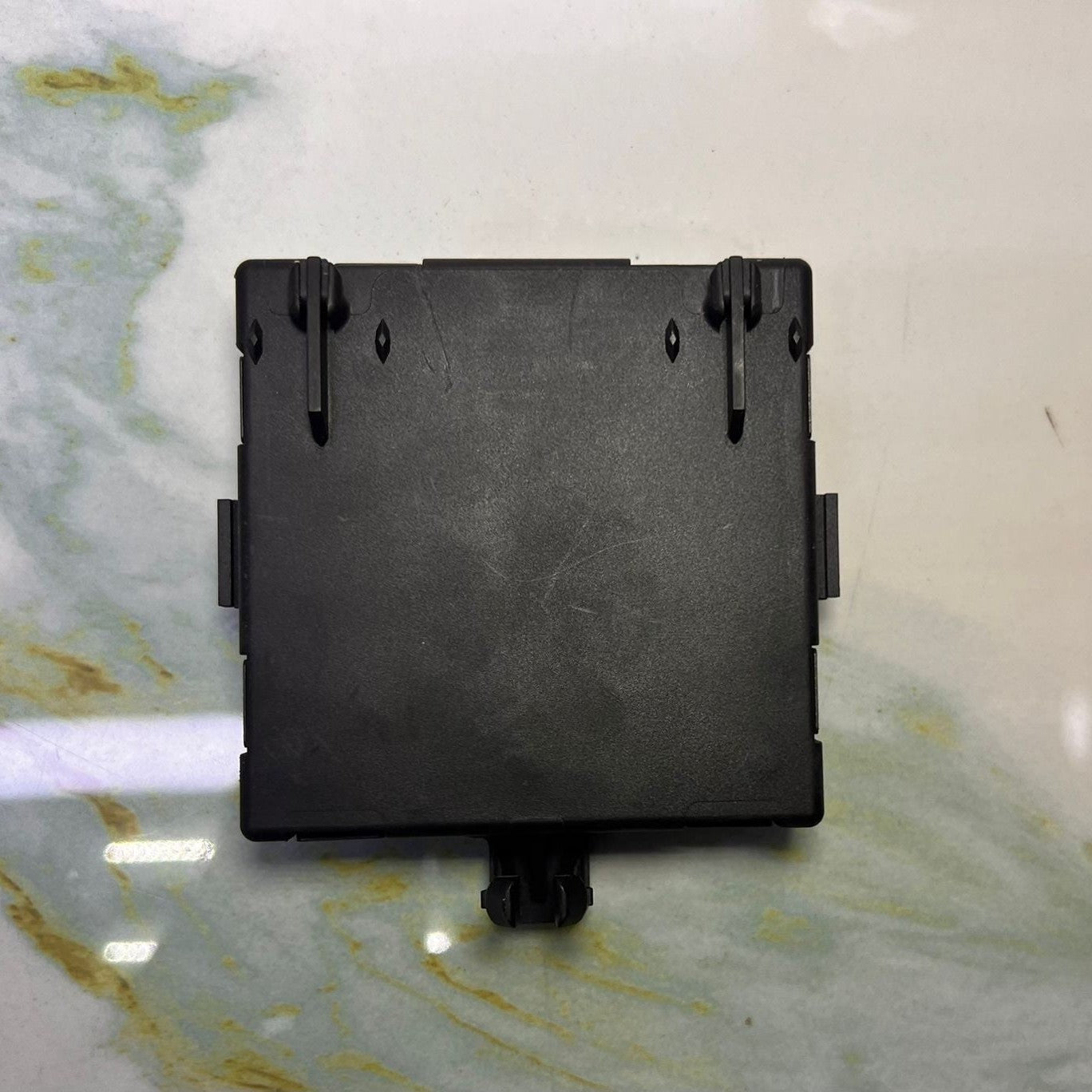 2012-2013 Mercedes-Benz ML550 Door Control Unit A 1669005604 ML Series W166