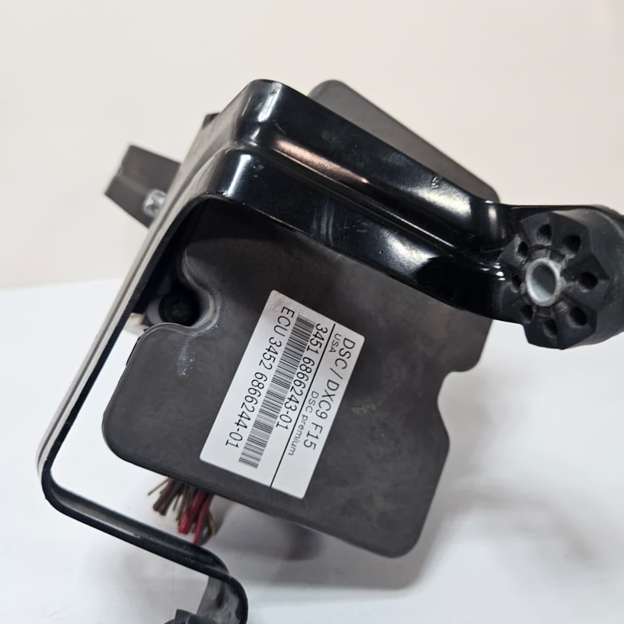 2014-2018 BMW X5 F15 X6 F16 ABS Pump Control Module 6866243