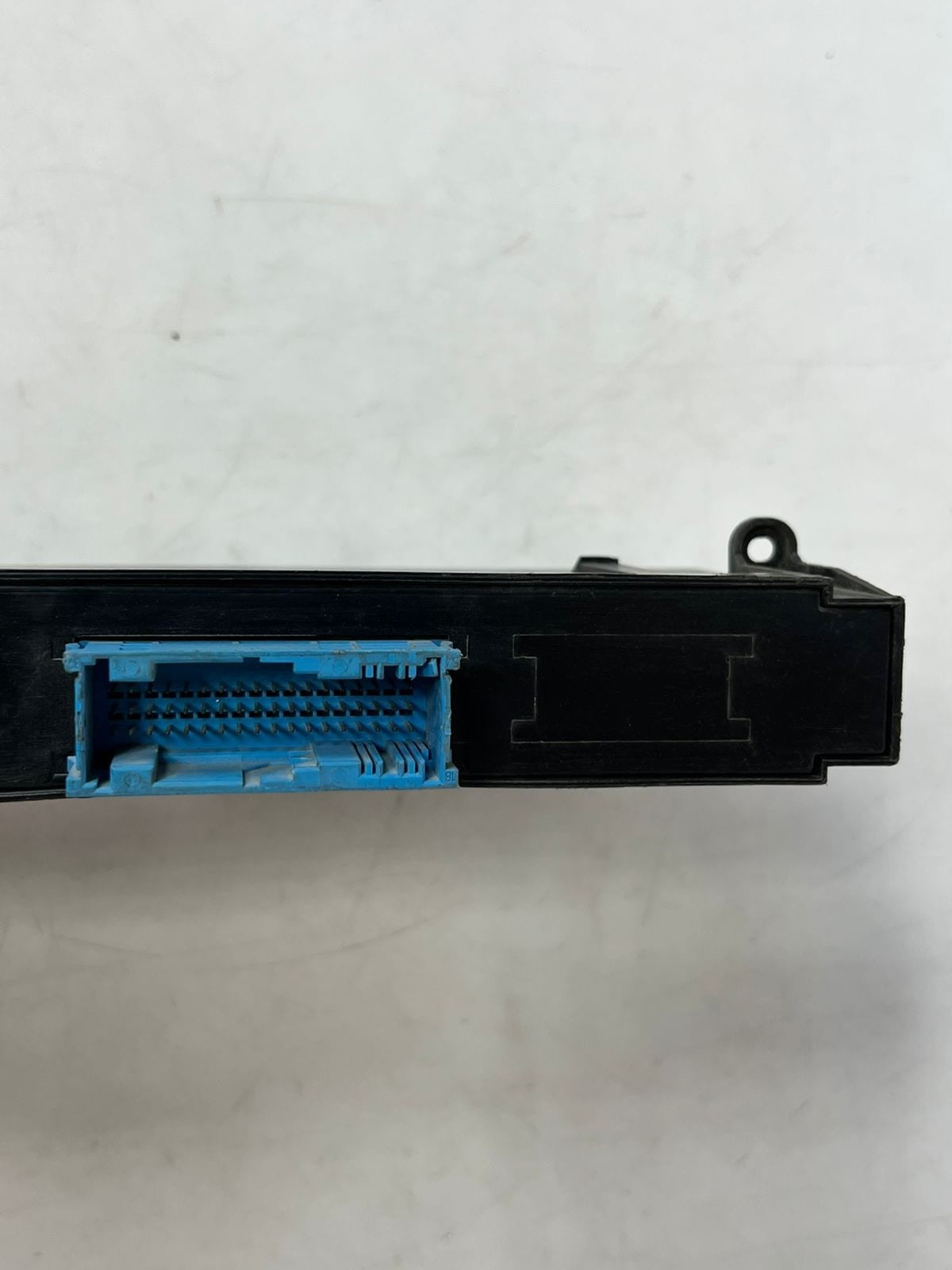 2004 - 2013 BMW 1 Series E81 E87 Body Control Module BCM 9177983 OEM