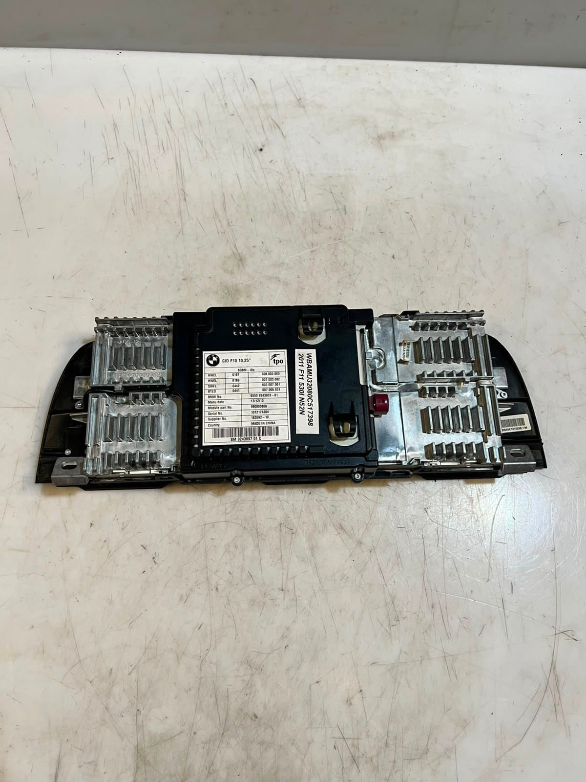 2011-2013 BMW 5 Series F10 and F11 528i Central Information Display 9243897