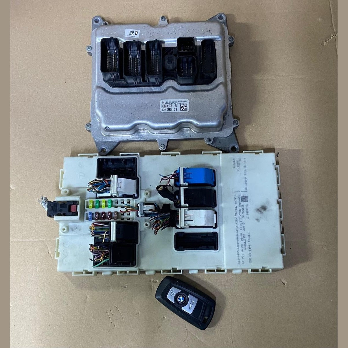 OEM BMW 2011-2014 F32 F30 F31 N20 ECU Engine Control Unit DME 8610635 Set Bosch