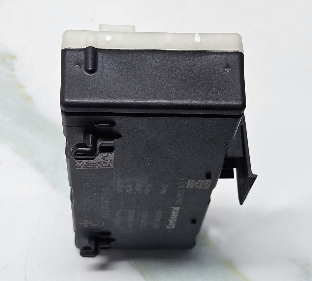 2020-2022 BMW X3 G01 Control Unit Tailgate Function Module 9852925 OEM