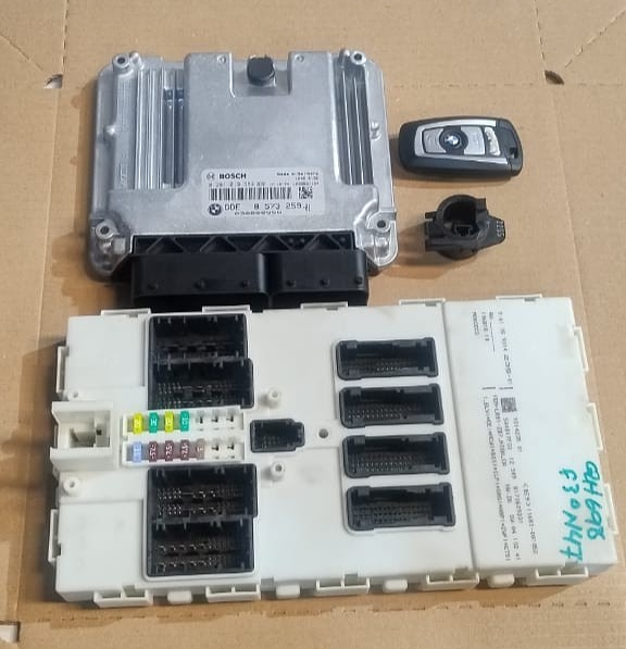 OEM BMW 320d N47N F30 2012 -2017  ENGINE CONTROL UNIT DDE ECU KIT +KEY - 8573259