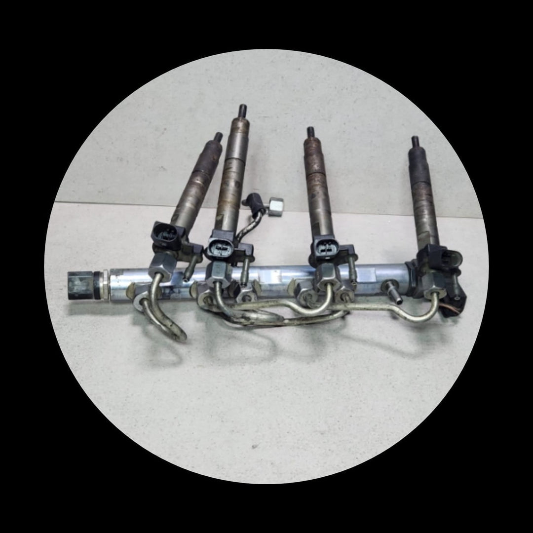 2008 BMW 3 Series E90 E91 F30 and X3 E83 N47 Fuel Injector Rail 7809128 OEM
