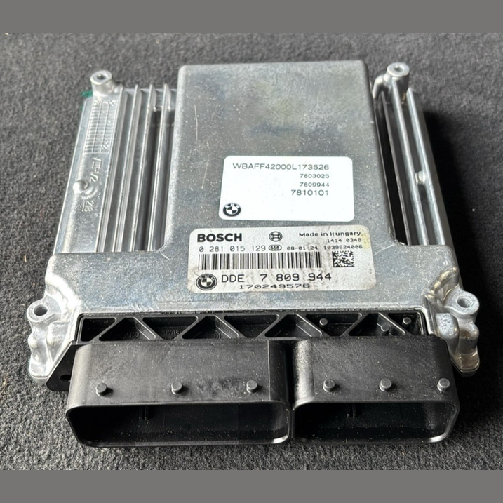 BMW X5 E70 E60 3.0L M57 ENGINE CONTROL UNIT MODULE DDE ECU  SET - 7809944