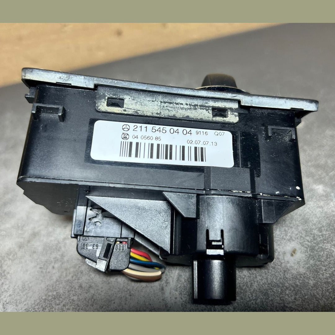 03-09 Mercedes-Benz W211 E-Class Headlight Switch Control Unit A211 5450404 RHD