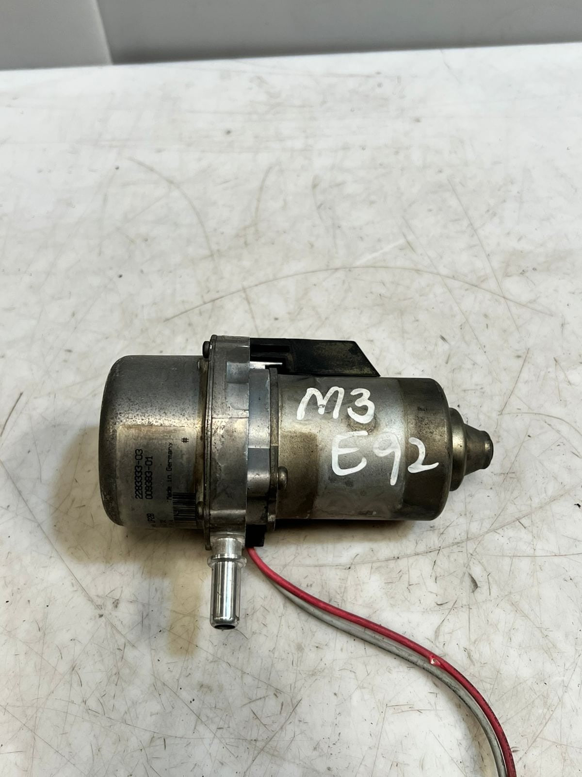 2008-2013 BMW E90 E92 E93 M3 S65 4.0L Brake Booster Vacuum Pump 2283333 OEM