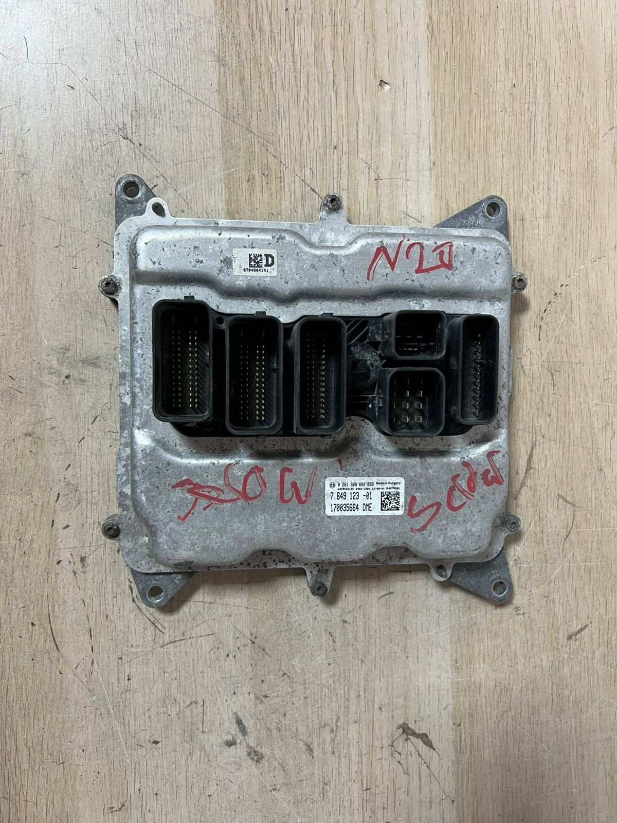 BMW F10 F20 F30 F25 2010-17 N20 ENGINE CONTROL UNIT ECU MODULE DME 7649123