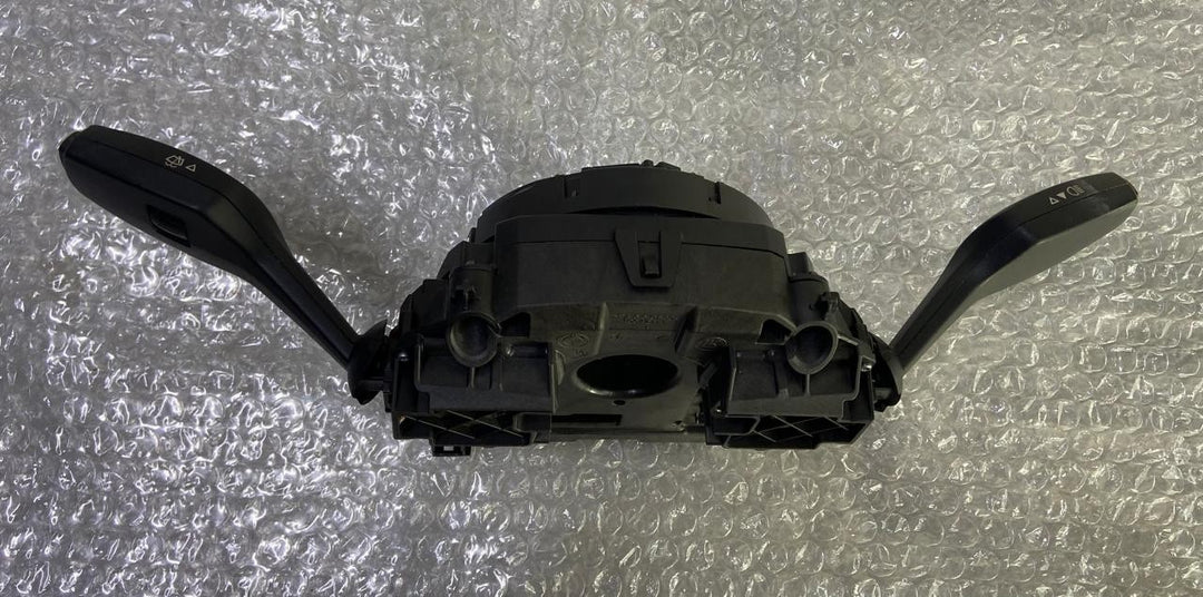 OEM BMW F30 F48 STEERING RING MULTIFUNCTION CONTROL SWITCH 9351140