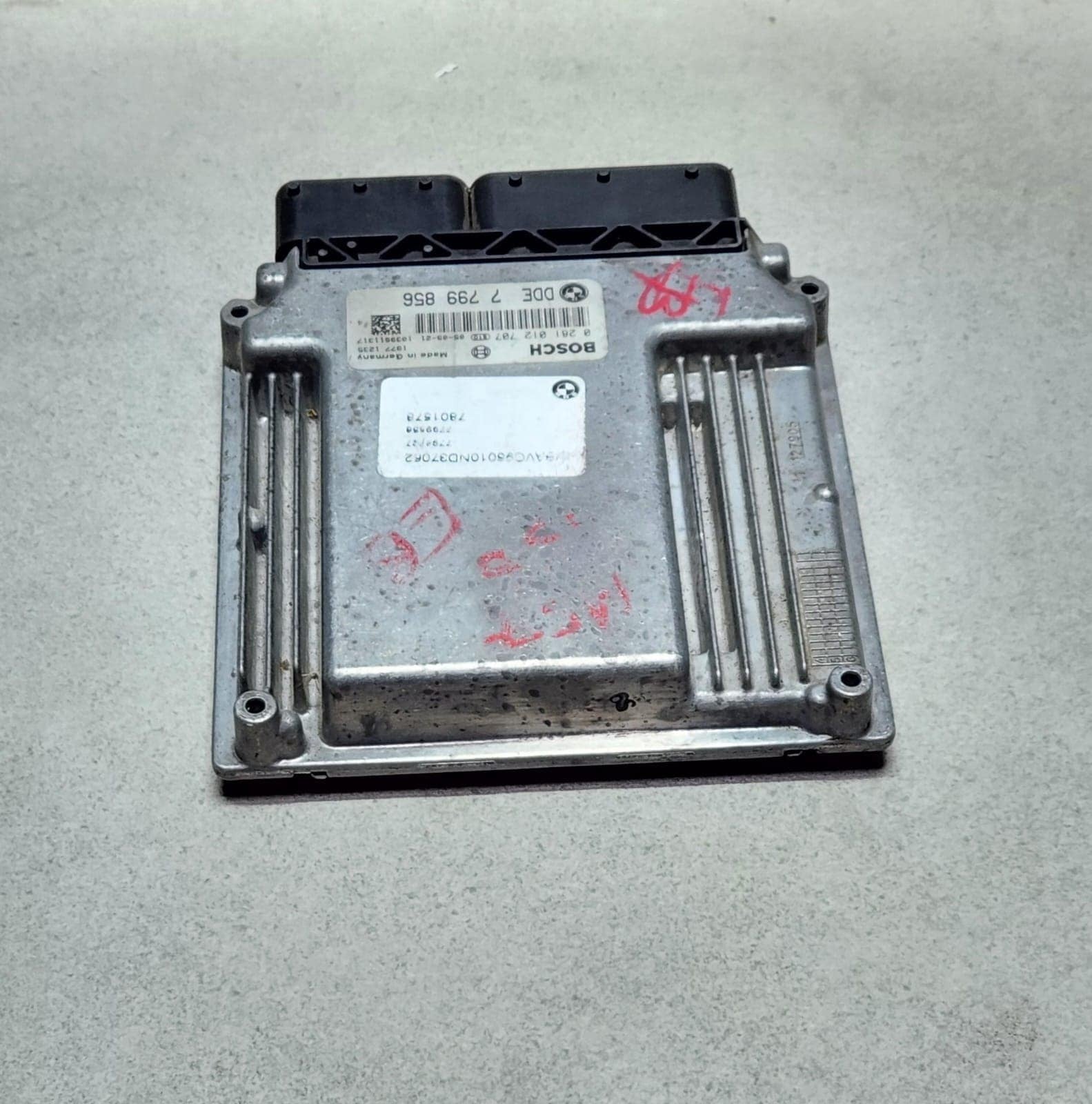 2003-2010 BMW 5 Series Engine Control Module 7799856 E90 and E91