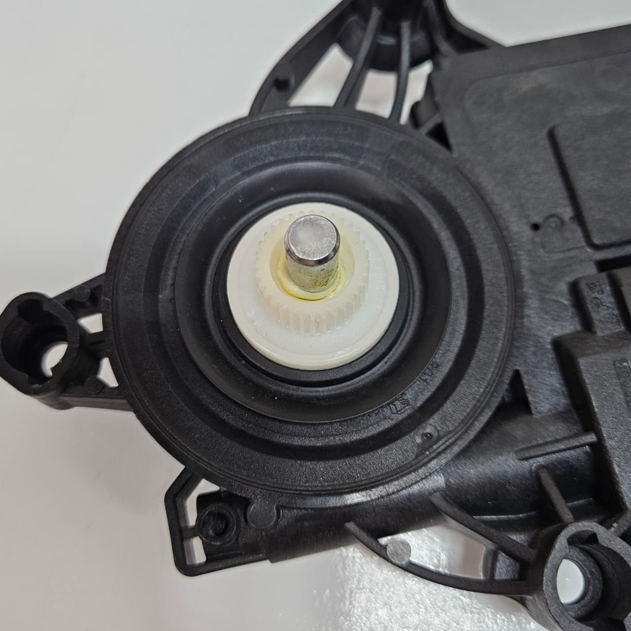 2019-2024 BMW G20 330i M340i Rear Left Window Lifter Motor 8495871