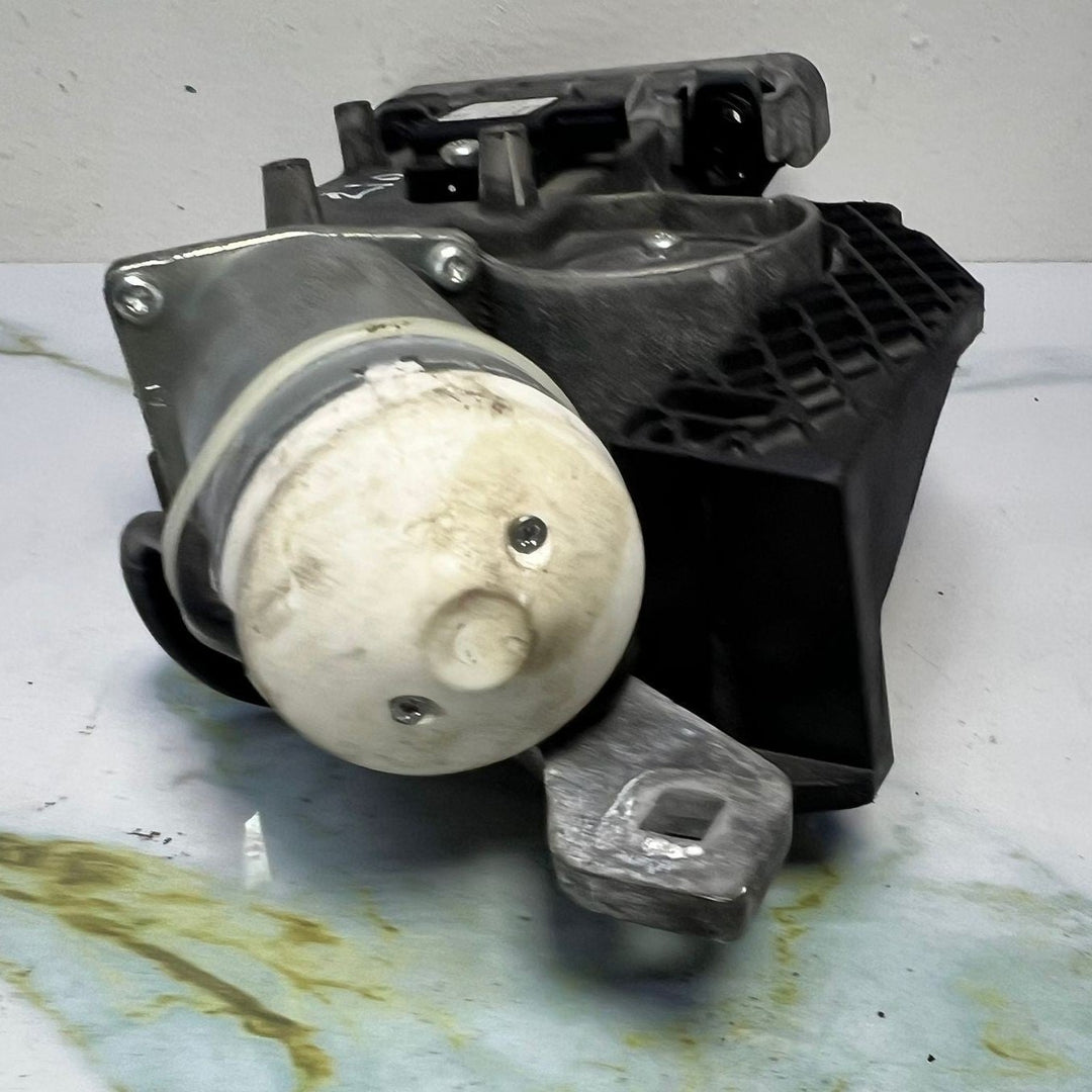 Mercedes W204 GLK350 Power Tailgate Liftgate Motor Actuator A212 8203542 OEM