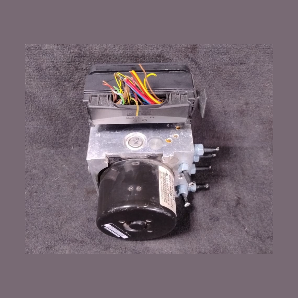 BMW F30 ABS ANTI LOCK BREAKING SYSTEM ABS PUMP CONTROL UNIT   6857324