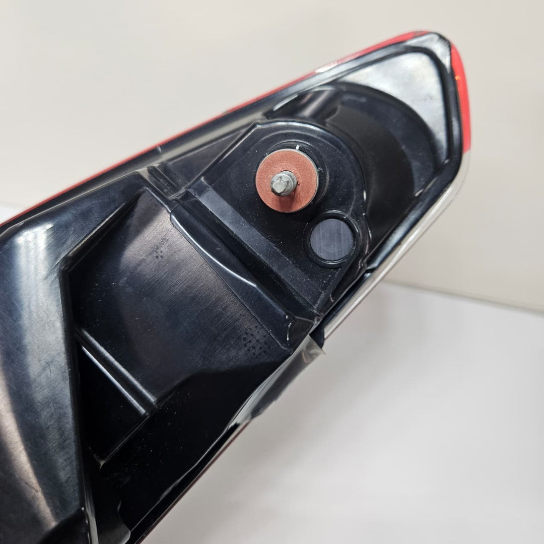 2020 BMW  4 Series G22, G23, G26, G82 Rear Light In The Side Panel 7477604
