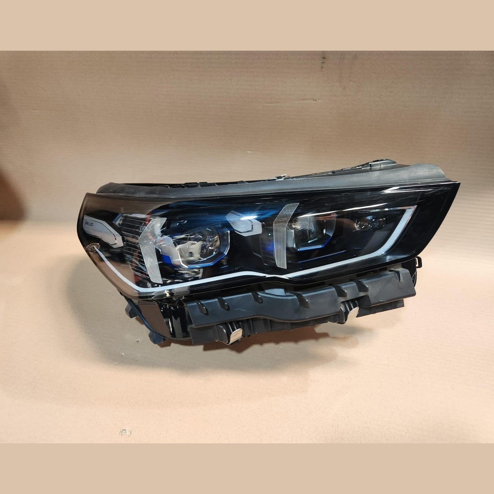 Genuine BMW Adaptive LED Headlight 5A798D2 5 Series G60 G61 and M5
