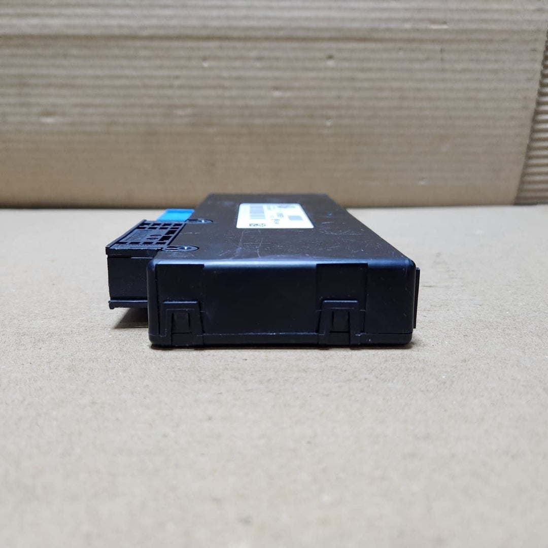2011-2017 BMW X3 Central Gateway Control Module 9354758. X3.X4