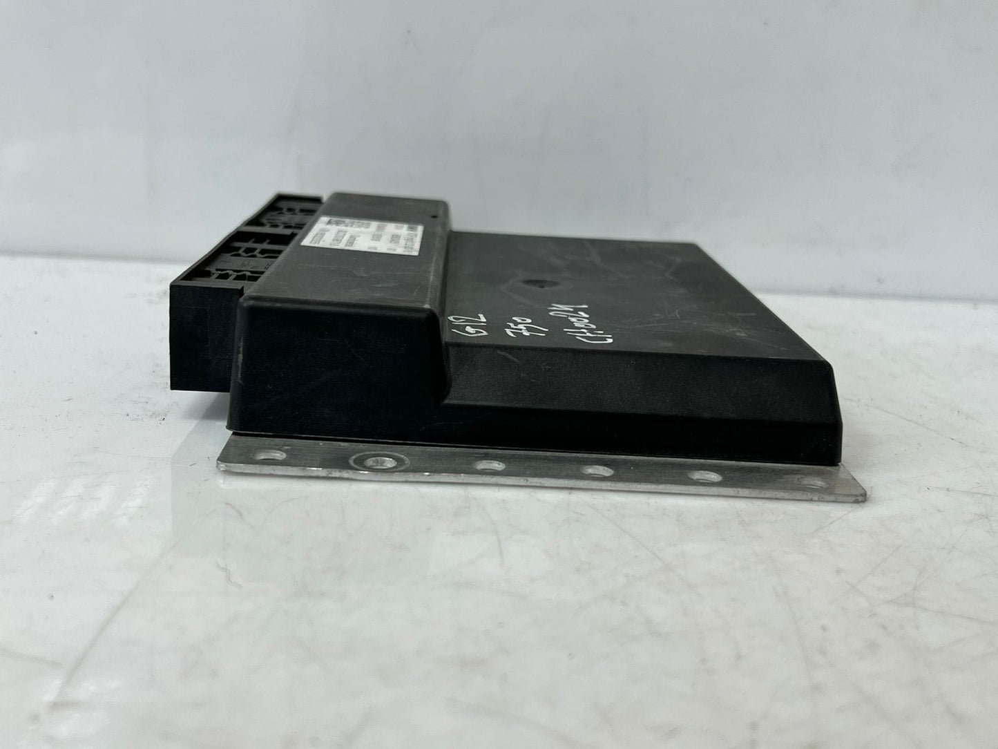 BMW G30 G31 G11 G12 G32 M5 Air suspension Control Unit VDP High2 module 6883405