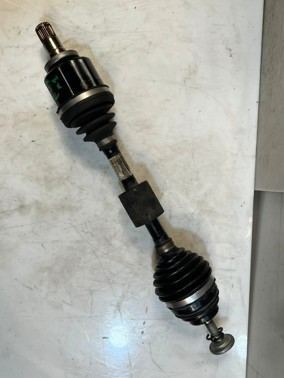BMW F45 F46 F48 F54 F60 FRONT LEFT SIDE Drive Shaft AXLE Front 8643383 OEM