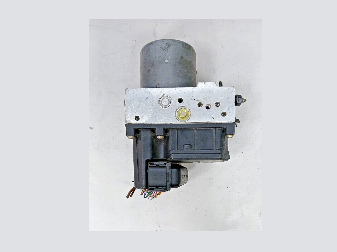 2002 BMW E46 325XI AWD WGN - ABS Anti Lock Brake System - Fits 01-05 OEM 6759850