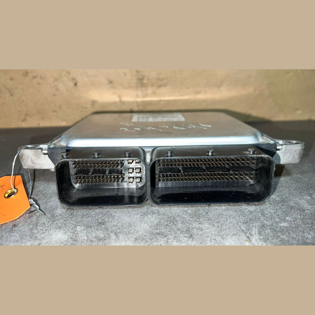 08-12 Mercedes W204 C-Class Engine Control Module Unit ECM ECU A646 1504472 OEM