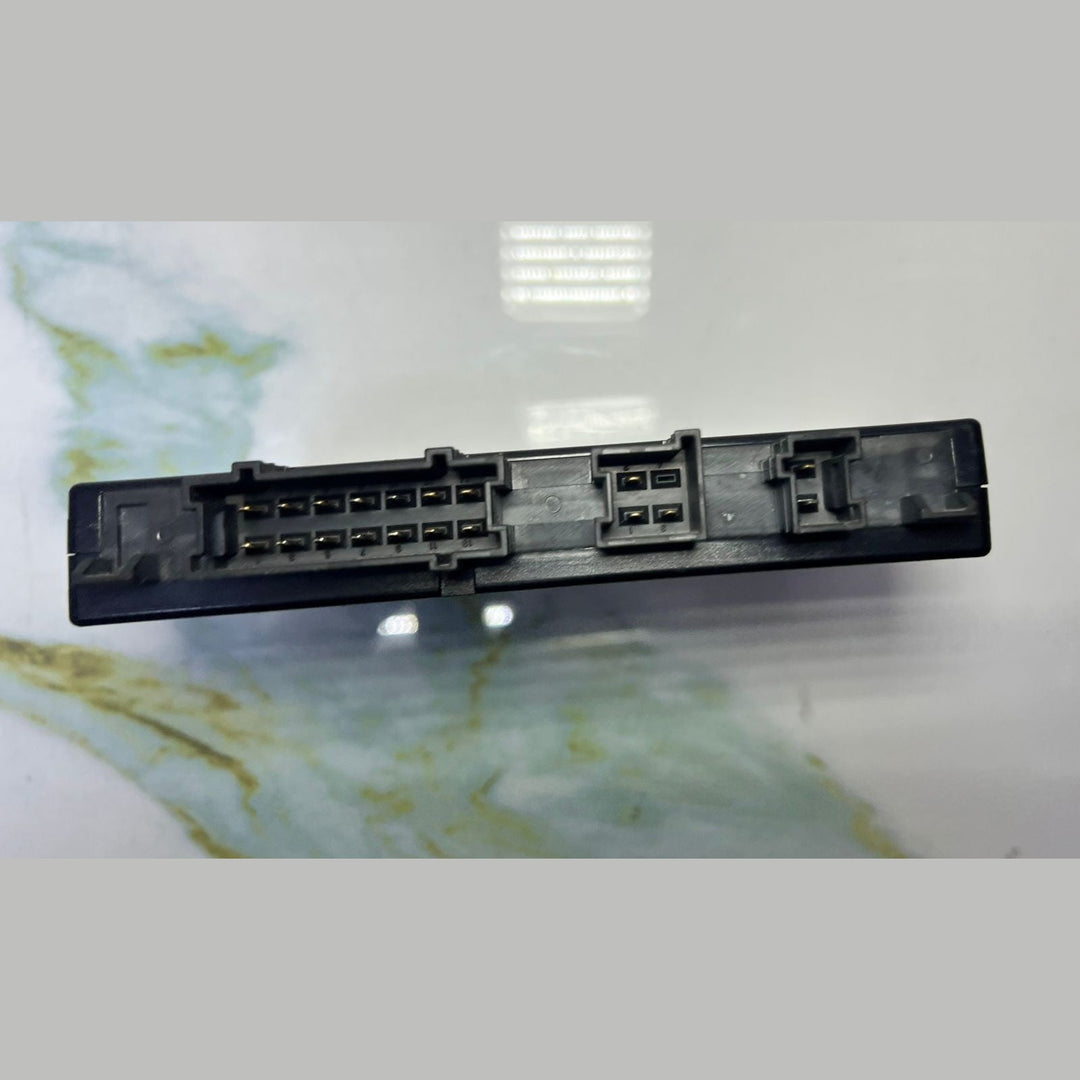 Mercedes W164 GL350 ML Third Seat Row Power Folding Control Module A164 8204226
