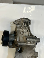 Load image into Gallery viewer, BMW F20 F21 F22 F23 F30 F31 Coolant WATR Pump With Carrier BRACKET 7644804 OEM