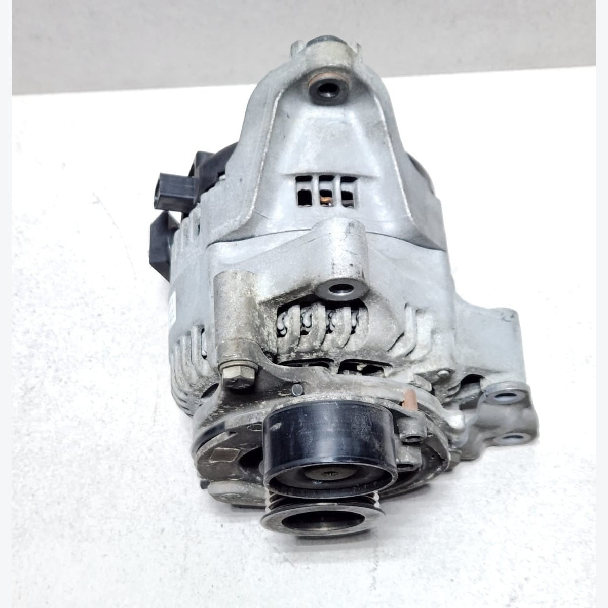 2016-2019 BMW 330i Alternator 8645325 F22 F30 F32 F36 118i 218i 330i and 430i