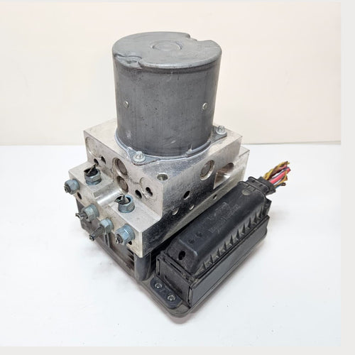 OEM BMW 5 Series E39 F10 F11 ABS Pump 6797040