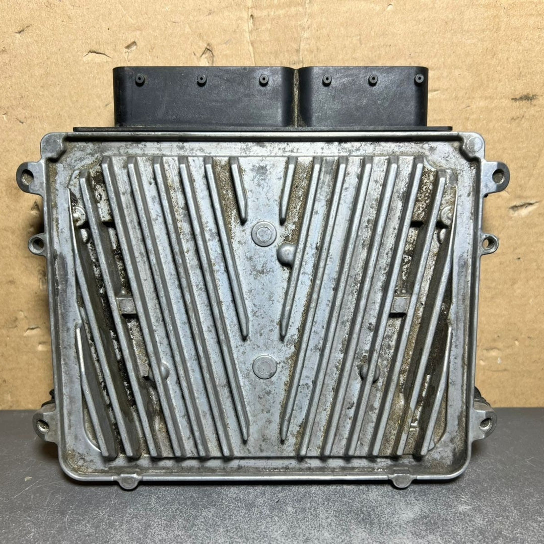 03-06 Mercedes W203 C-Class Engine Control Module Unit ECM ECU A272 1531779 OEM