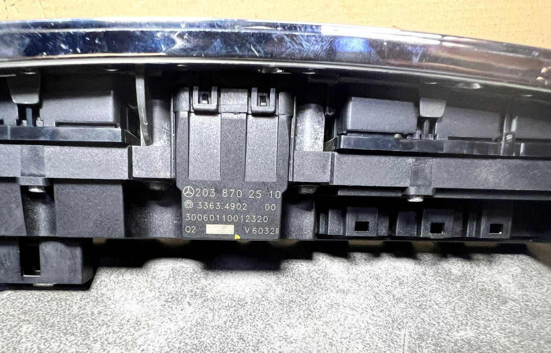 03-06 Mercedes-Benz W203 C-Class Hazard Switch Warning Button A203 8702510