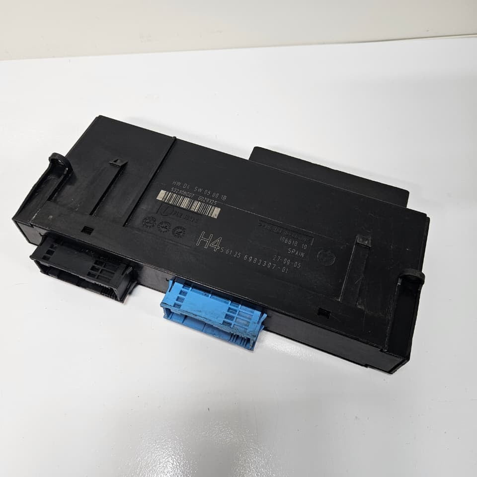 BMW 3 Series E90 E91 Comfort Control Unit BCM Body Module 61356983307 6983307