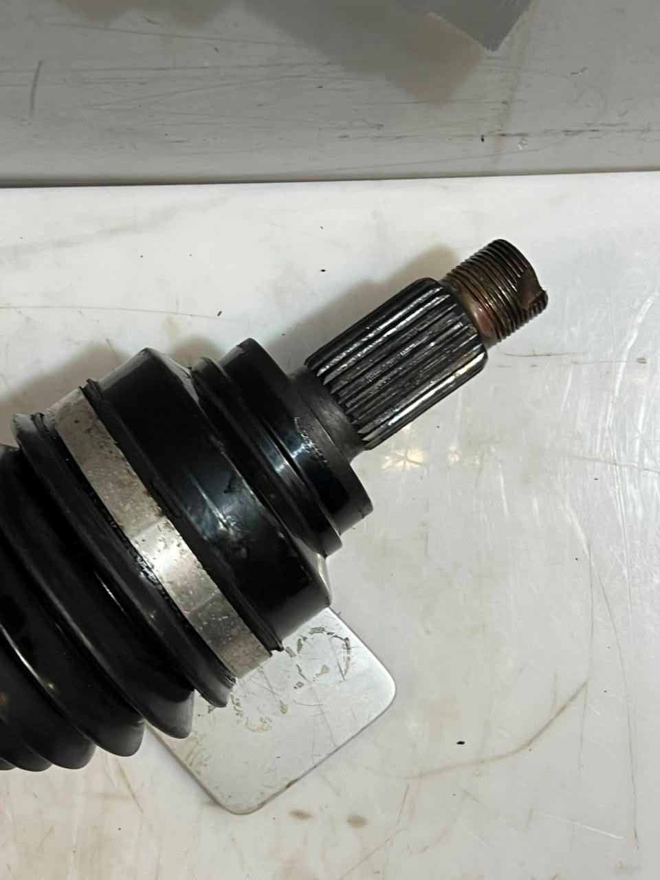 2011 BMW 3' 4' F30 F31 F34 F32 F33 F36 LCI LEFT Rear Axle Drive Shaft 7637445 