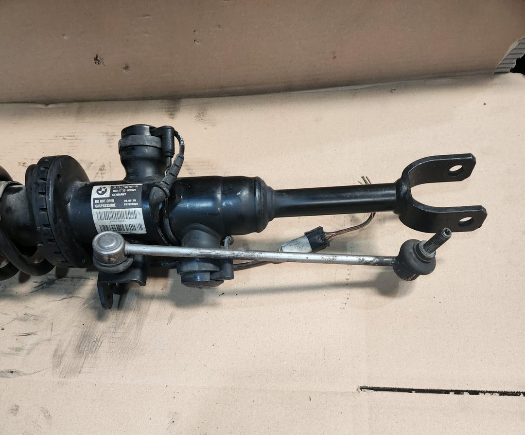 BMW Front Shock Absorber 6863116 5 Series F07 GT and 7 Series F01 Front Right 