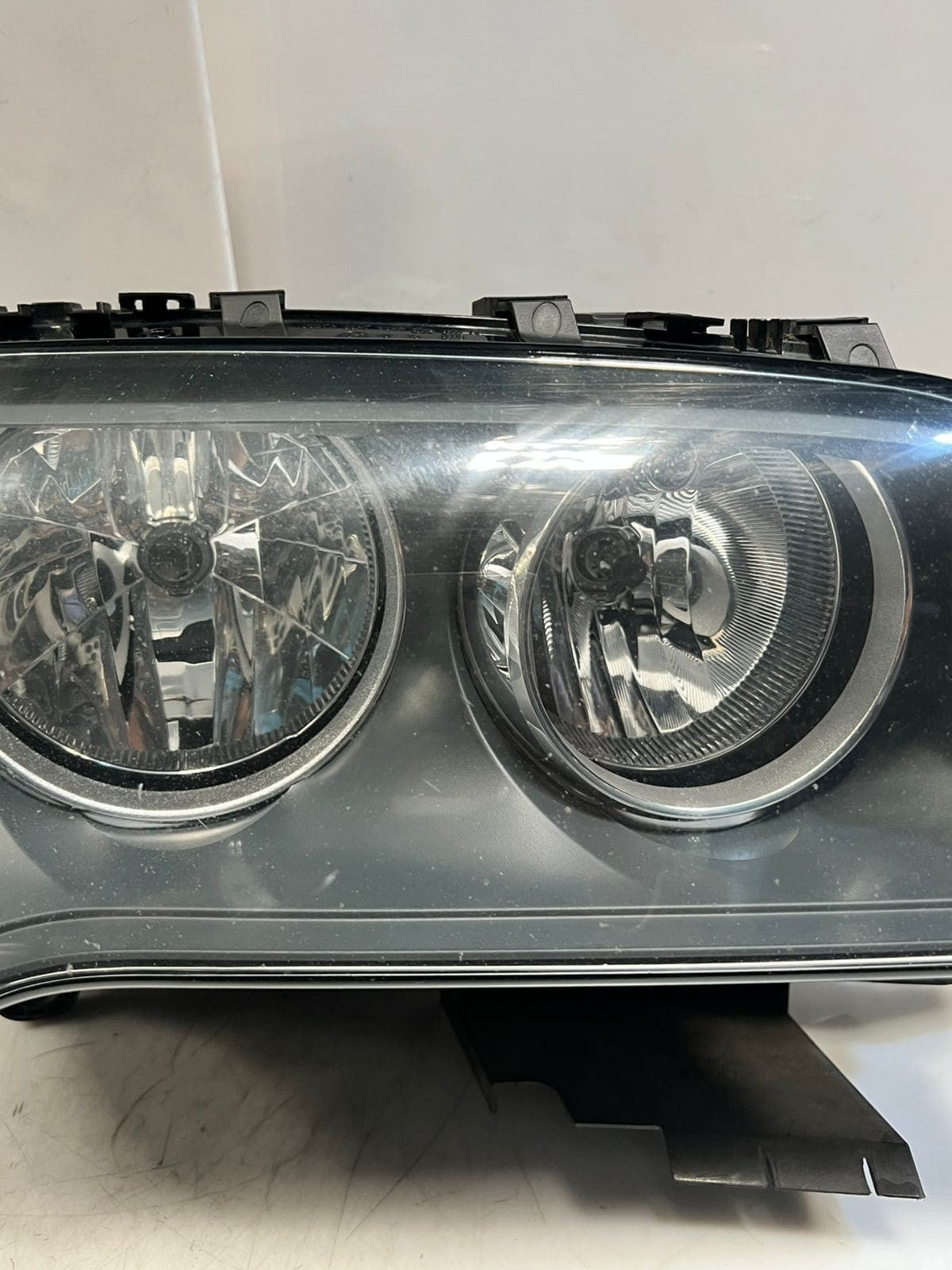 2008-2009 BMW X3 E83 Front Headlight Right & Left halogen 7162196